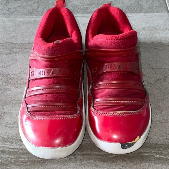 Jordan Retro 11 Little Flex in Red - Picture 2 of 7